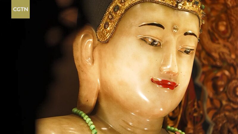 Discovering_Shanghai_s_Jade_Buddha_Temple__Breaking_Boundaries_in_a_Modern_Metropolis video poster