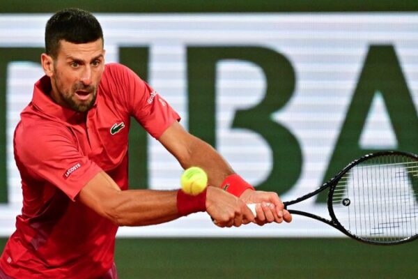 Djokovic, Sabalenka Shine Through Rainy Start at Roland Garros