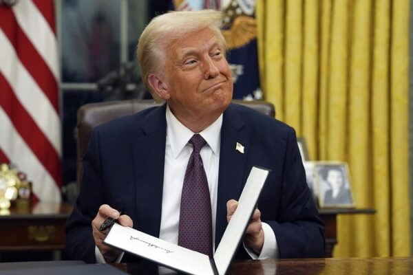 Donald_Trump_Sworn_In_as_47th_U_S__President__Vows__Golden_Age_