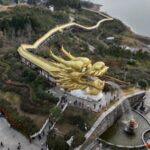 Dragon-Themed Corridor in Guizhou Attracts Tourists During Spring Festival