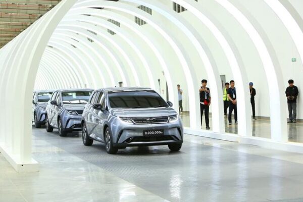 EU Must Avoid Economic Cold War with China Over EV Tariffs EU_Must_Avoid_Economic_Cold_War_with_China_Over_EV_Tariffs