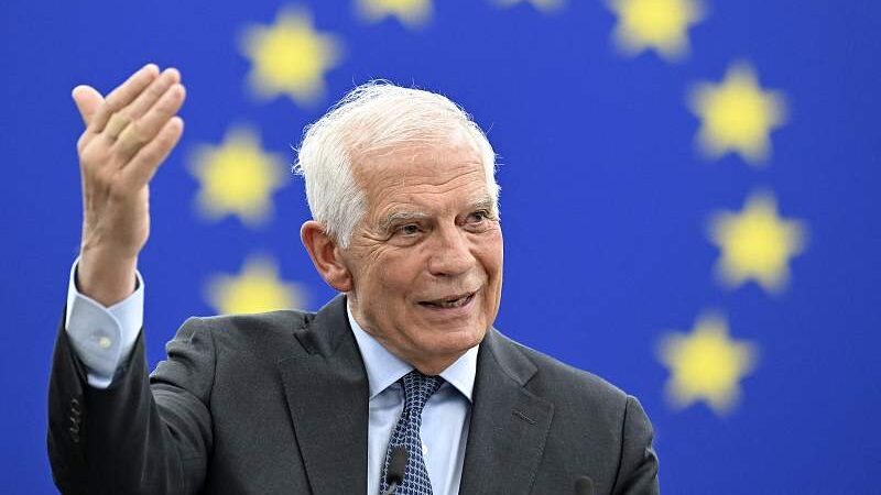 EUs_Borrell_Visits_Beijing_Amid_Rising_Trade_Tensions_Over_Electric_Vehicle_Probe - Khabar Asia EU's Borrell Visits Beijing Amid Rising Trade Tensions Over Electric Vehicle Probe