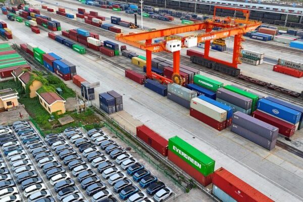 EU’s Tariffs on Chinese EVs Face Backlash Amid Impact Concerns EU's Tariffs on Chinese EVs Face Backlash Amid Impact Concerns