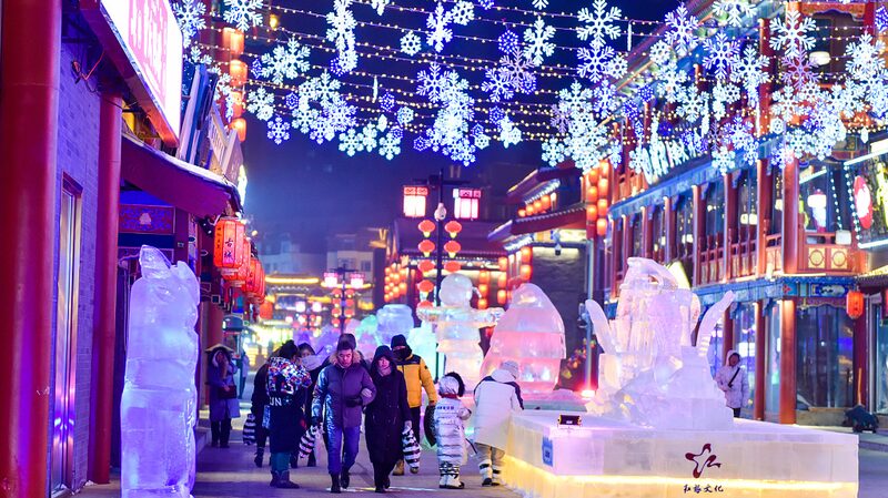 Enchanting_Ice_Sculptures_Light_Up_Hulunbuirs_Winter_Wonderland - Khabar Asia Enchanting Ice Sculptures Light Up Hulunbuir's Winter Wonderland