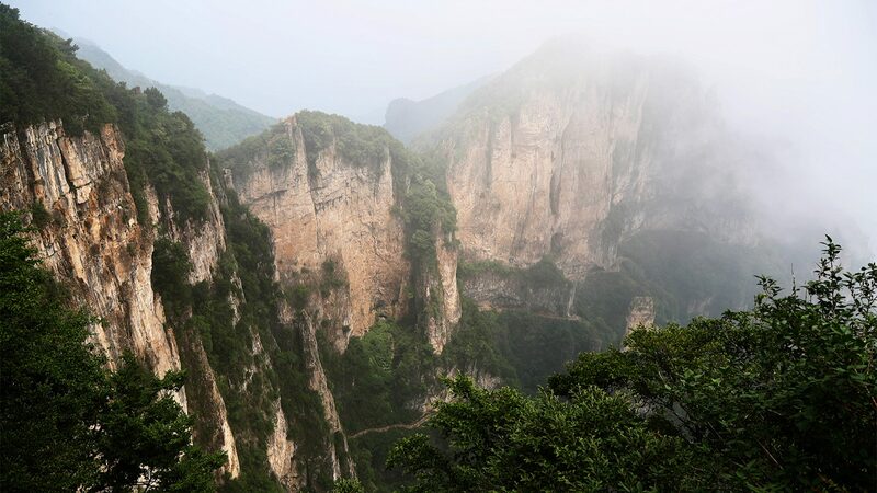 Escape_the_Heat_at_Wang_Mang_Ridge__A_Majestic_Retreat_in_China_s_Taihang_Mountains - Khabar Asia Escape_the_Heat_at_Wang_Mang_Ridge__A_Majestic_Retreat_in_China_s_Taihang_Mountains