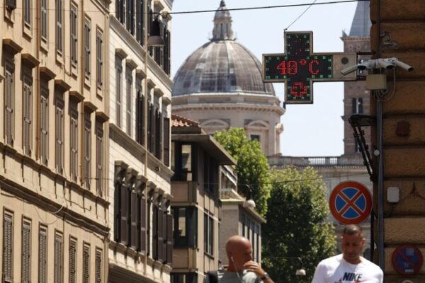 Europe Grapples with Power Cuts and Water Shortages Amid Unrelenting Heat Wave Europe_Grapples_with_Power_Cuts_and_Water_Shortages_Amid_Unrelenting_Heat_Wave