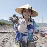 Exploring_Fujian__From_Jinjiang_s_Shoe_Capital_to_Wuyi_s_Tea_Heritage video poster