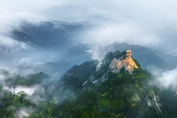 Exploring Jigong Mountain: China's Hidden Sea of Clouds video poster