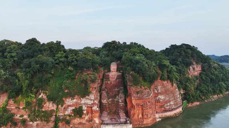 Exploring_Leshan__A_Virtual_Journey_Through_China_s_Scenic_Wonders_poster - Khabar Asia Exploring_Leshan__A_Virtual_Journey_Through_China_s_Scenic_Wonders video poster