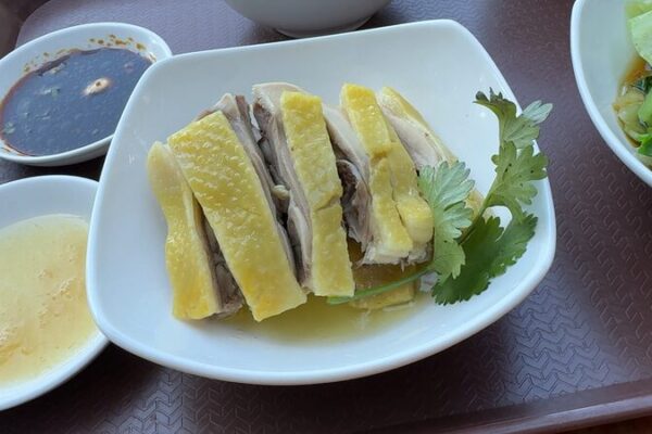 Exploring Sanya’s Culinary Delights with Rachel: From Wenchang Chicken to Ocean Delicacies Exploring_Sanya_s_Culinary_Delights_with_Rachel__From_Wenchang_Chicken_to_Ocean_Delicacies