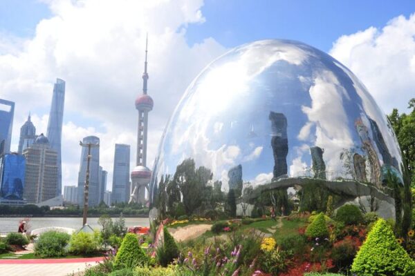 Exploring Shanghai’s North Bund Bay: A Majestic Waterfront Experience Exploring Shanghai's North Bund Bay: A Majestic Waterfront Experience