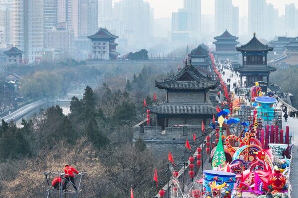 Exploring Xi’an City Wall: A Journey Through China’s Ancient Capital Exploring Xi'an City Wall: A Journey Through China's Ancient Capital video poster