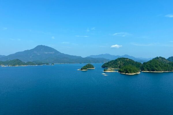 Exploring the Enchanting Qiandao Lake in East China