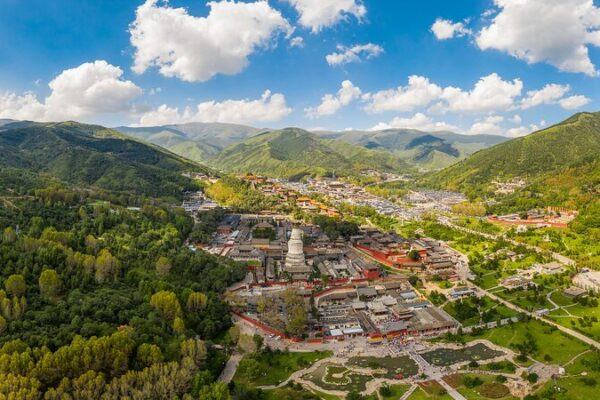 Exploring the Majestic Beauty of Mount Wutai Exploring_the_Majestic_Beauty_of_Mount_Wutai video poster