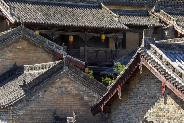 Exploring_the_Majestic_House_of_Huangcheng_Chancellor_in_Shanxi_Province video poster