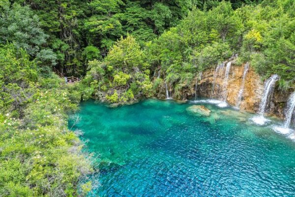 Exploring the Serene Beauty of Shuzheng Valley in Jiuzhaigou video poster