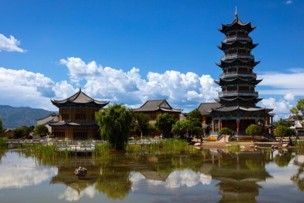 Exploring the Timeless Artistry of Jianchuan Wood Carving Town video poster