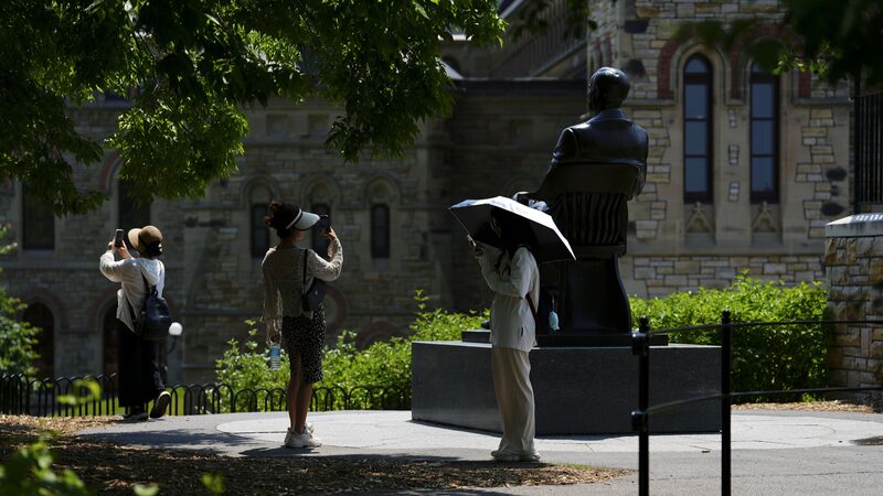 Extreme_Heat_Linked_to_Higher_Mortality_Rates_in_Canadas_Largest_Cities - Khabar Asia Extreme Heat Linked to Higher Mortality Rates in Canada's Largest Cities