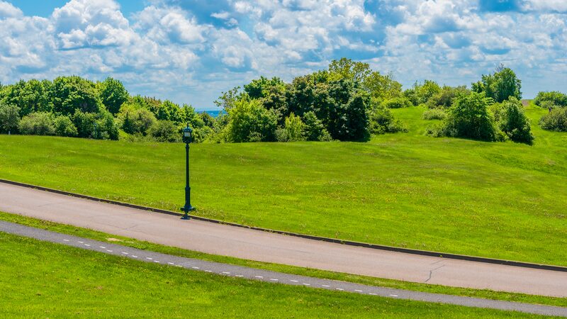 Extreme Heat Waves Plague Central and Eastern Canada