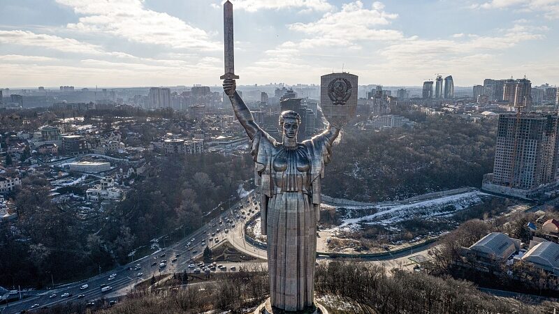 Facing_Reduced_Western_Aid_What_Lies_Ahead_for_Ukraine_in_2024 - Khabar Asia Facing Reduced Western Aid, What Lies Ahead for Ukraine in 2024?