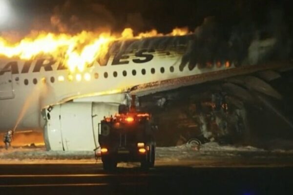 Fire Breaks Out on Plane at Tokyo Haneda Airport, Left Engine Affected Fire Breaks Out on Plane at Tokyo Haneda Airport, Left Engine Affected video poster
