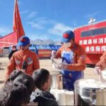 Firefighters_Bring_Warmth_to_Quake_Affected_Villagers_in_Xizang video poster