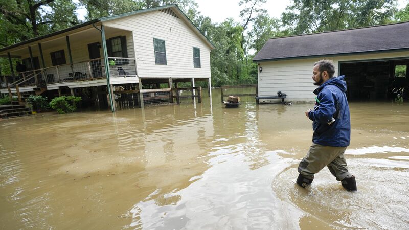 Floods_in_Texas_Claim_Childs_Life_Highlighting_Global_Climate_Concerns - Khabar Asia Floods in Texas Claim Child's Life, Highlighting Global Climate Concerns