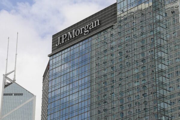 Foreign Investors Increase Holdings in Chinese Assets Amid Global Uncertainty Foreign_Investors_Increase_Holdings_in_Chinese_Assets_Amid_Global_Uncertainty