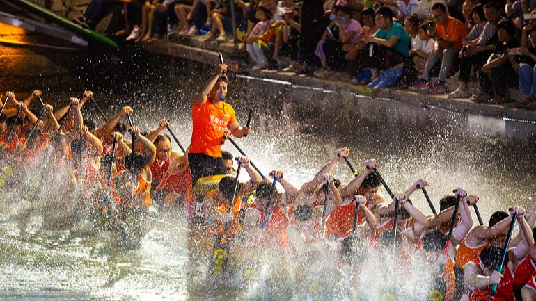 Foshan_Teams_Intensify_Training_Ahead_of_Dragon_Boat_Festival - Khabar Asia Foshan Teams Intensify Training Ahead of Dragon Boat Festival