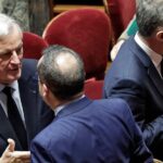 France_Braces_for_Government_Collapse_Amid_No_Confidence_Motions