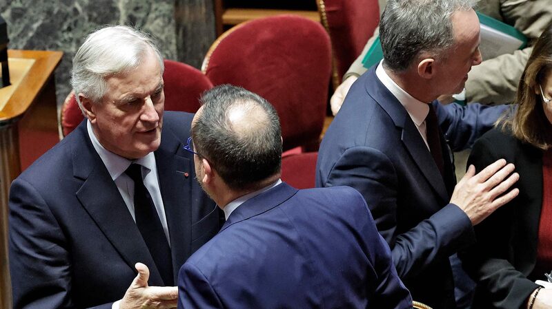 France_Braces_for_Government_Collapse_Amid_No_Confidence_Motions - Khabar Asia France_Braces_for_Government_Collapse_Amid_No_Confidence_Motions
