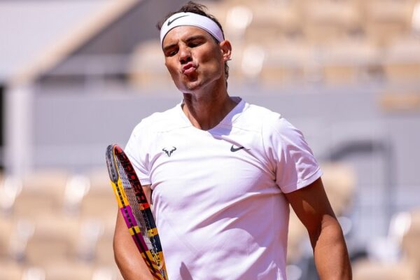 French Open Without Nadal; China's Zheng Qinwen Faces Cornet in Opener