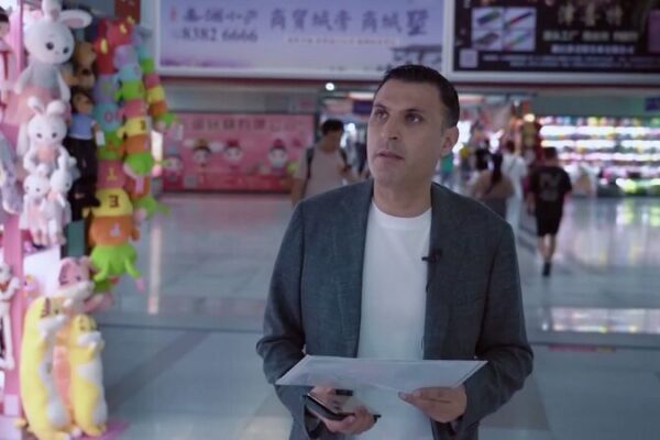From Yiwu to the World: Jordanian Merchant’s Success via China-Europe Railway From Yiwu to the World: Jordanian Merchant's Success via China-Europe Railway video poster