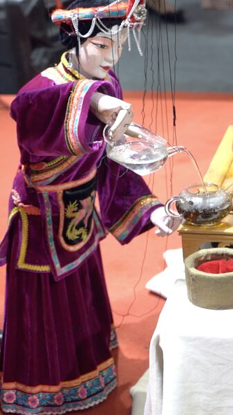 Fujian_Artisan_Fuses_Puppetry_with_Tea_Ceremony video poster