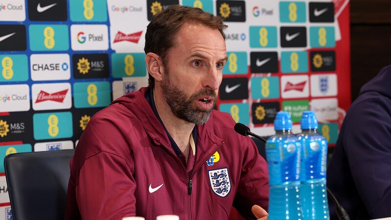 Gareth_Southgate_Calls_Manchester_United_Rumors_Completely_Disrespectful - Khabar Asia Gareth Southgate Calls Manchester United Rumors "Completely Disrespectful"