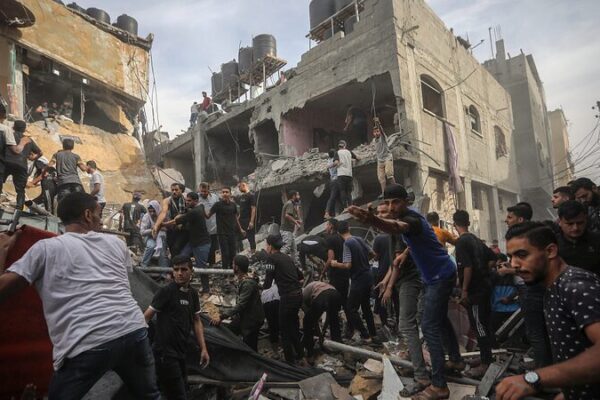 Gaza’s Crisis Deepens: Hospitals Close Amid Rising Casualties Gaza's Crisis Deepens: Hospitals Close Amid Rising Casualties video poster