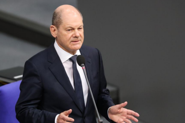 German Chancellor Scholz’s China Visit Aims to Boost Economic Ties Amid ‘De-risking’ Debate German Chancellor Scholz's China Visit Aims to Boost Economic Ties Amid 'De-risking' Debate