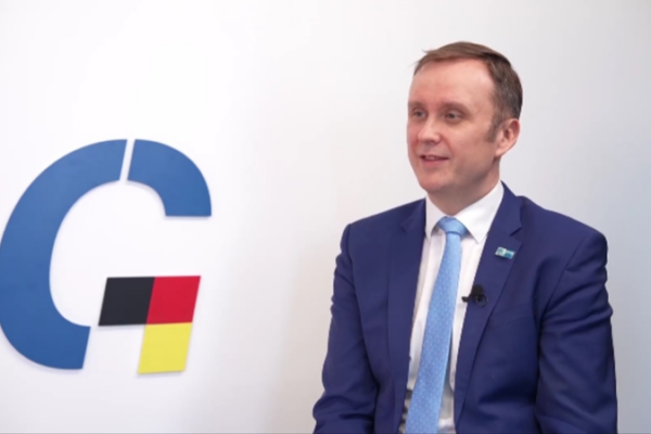 German Firms Embrace Growth Potential in the Chinese Market video poster