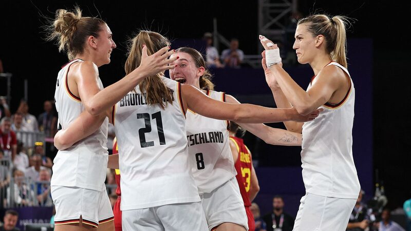 Germany_Edges_Spain_17_16_to_Win_Women_s_3x3_Basketball_Gold_at_Paris_Olympics - Khabar Asia Germany_Edges_Spain_17_16_to_Win_Women_s_3x3_Basketball_Gold_at_Paris_Olympics