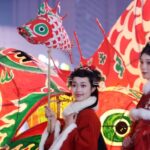Giant_Fish_Shaped_Lanterns_Illuminate_Nanjing_Parade