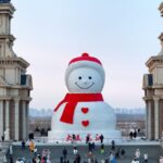 Giant Snowman Towers Over Harbin, Attracting Visitors Nationwide video poster