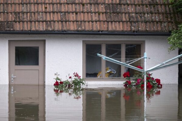 Global Extreme Weather Events Highlight Climate Challenges