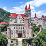 Gothic_Castle_Emerges_from_Wanfeng_Lake__China_s_Own_Fairy_Tale_Respite