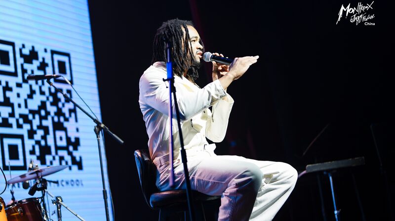 Grammy_Nominated_Producer_Maejor_Brings_Sound_Healing_Workshop_to_Montreux_Jazz_Festival_China_poster - Khabar Asia Grammy_Nominated_Producer_Maejor_Brings_Sound_Healing_Workshop_to_Montreux_Jazz_Festival_China video poster