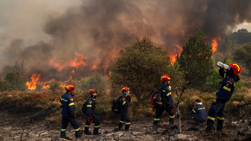 Greek_Firefighters_Make_Headway_in_Battling_Deadly_Forest_Blaze - Khabar Asia Greek_Firefighters_Make_Headway_in_Battling_Deadly_Forest_Blaze