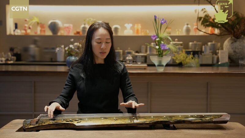Guqin_Artist_Shangguan_Xiaoxuan_Revives__Quiet_and_Sweet_Night__for_Modern_Listeners_poster - Khabar Asia Guqin_Artist_Shangguan_Xiaoxuan_Revives__Quiet_and_Sweet_Night__for_Modern_Listeners video poster