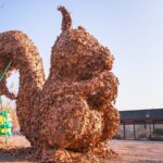 Hangzhou_Students_Transform_Fallen_Leaves_into_Stunning_Sculptural_Artworks - Khabar Asia Hangzhou Students Transform Fallen Leaves into Stunning Sculptural Artworks