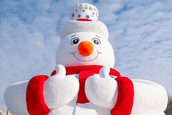 Harbin’s Giant Snowman Beckons Tourists Worldwide Harbin_s_Giant_Snowman_Beckons_Tourists_Worldwide video poster