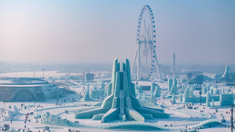 Harbin_s_Ice_City__A_Crystal_Winter_Wonderland_of_Stunning_Icy_Architecture - Khabar Asia Harbin_s_Ice_City__A_Crystal_Winter_Wonderland_of_Stunning_Icy_Architecture