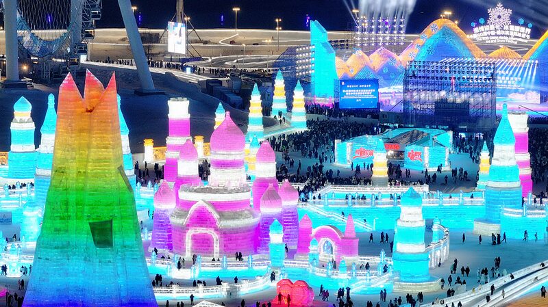 Harbins_40th_Ice_and_Snow_Festival_Transforms_City_into_Winter_Wonderland - Khabar Asia Harbin's 40th Ice and Snow Festival Transforms City into Winter Wonderland